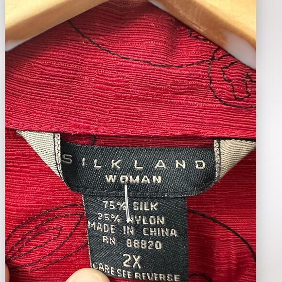 Silk Land 2X Red Top Plus Whimsygoth Floral Grandma Funky Embroidered Vamp Retro - Picture 7 of 8